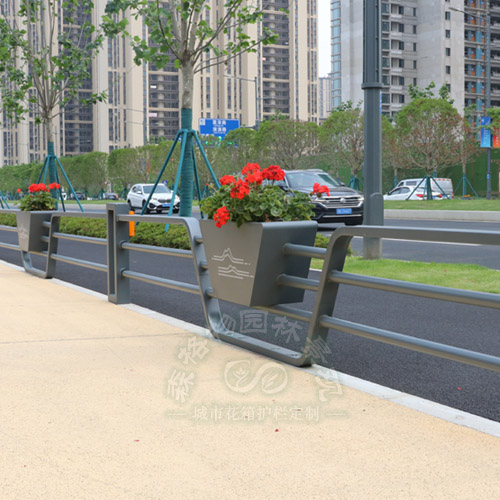 儋州市政船形花箱護(hù)欄