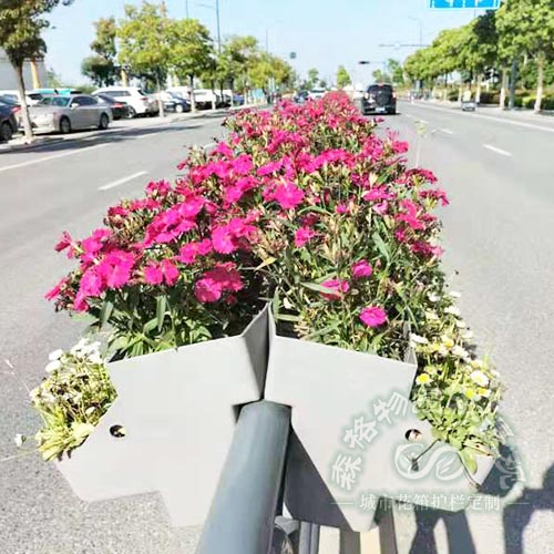 河北橋梁馬鞍式懸掛花箱花盆