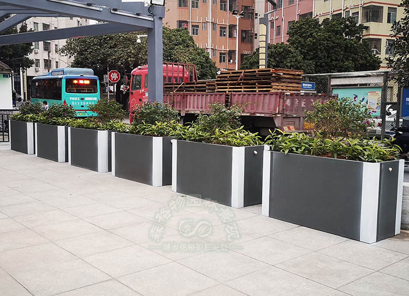 園林景觀道路花箱護欄在文明城市創建中能起到什么作用？