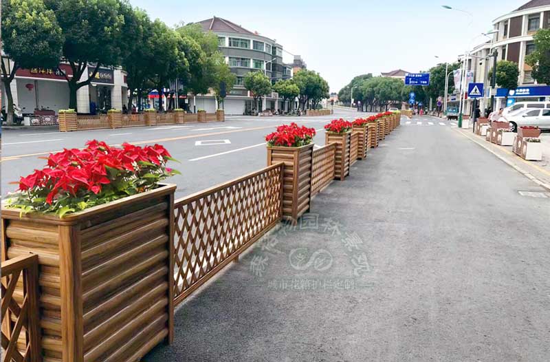 道路花箱定做廠家關于設計道路花箱護欄的幾個建議